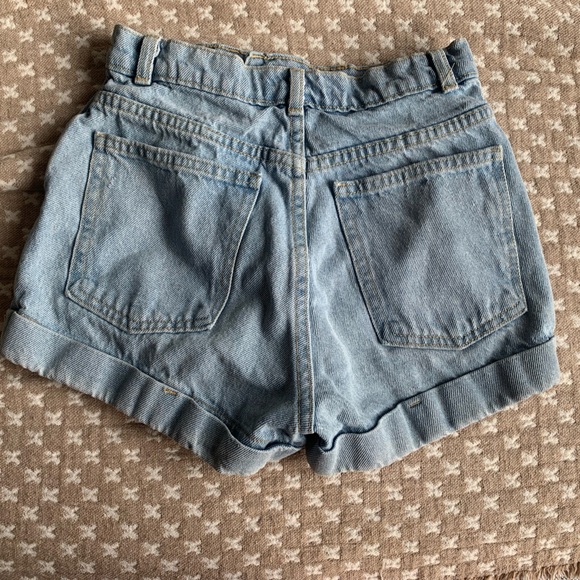 High Waisted denim cuffed shorts - Picture 7 of 8